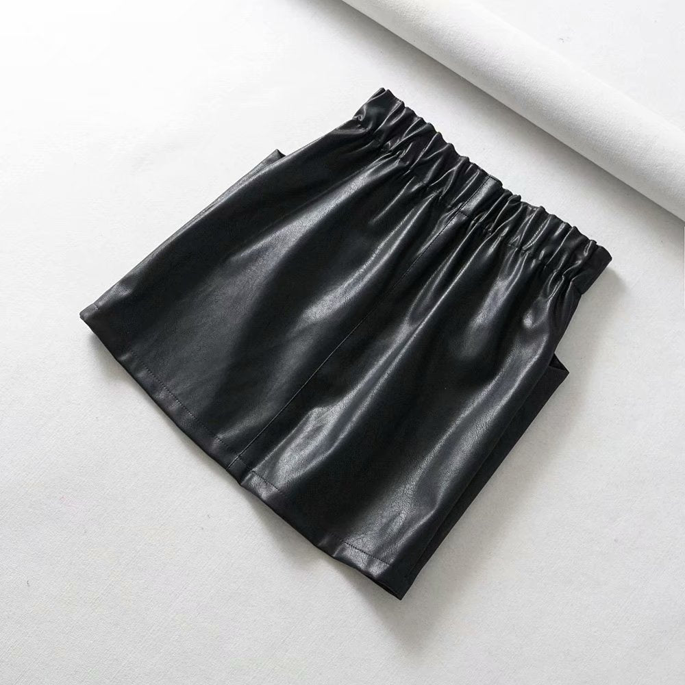 Casually Dating Large Pocket Leather Skirt