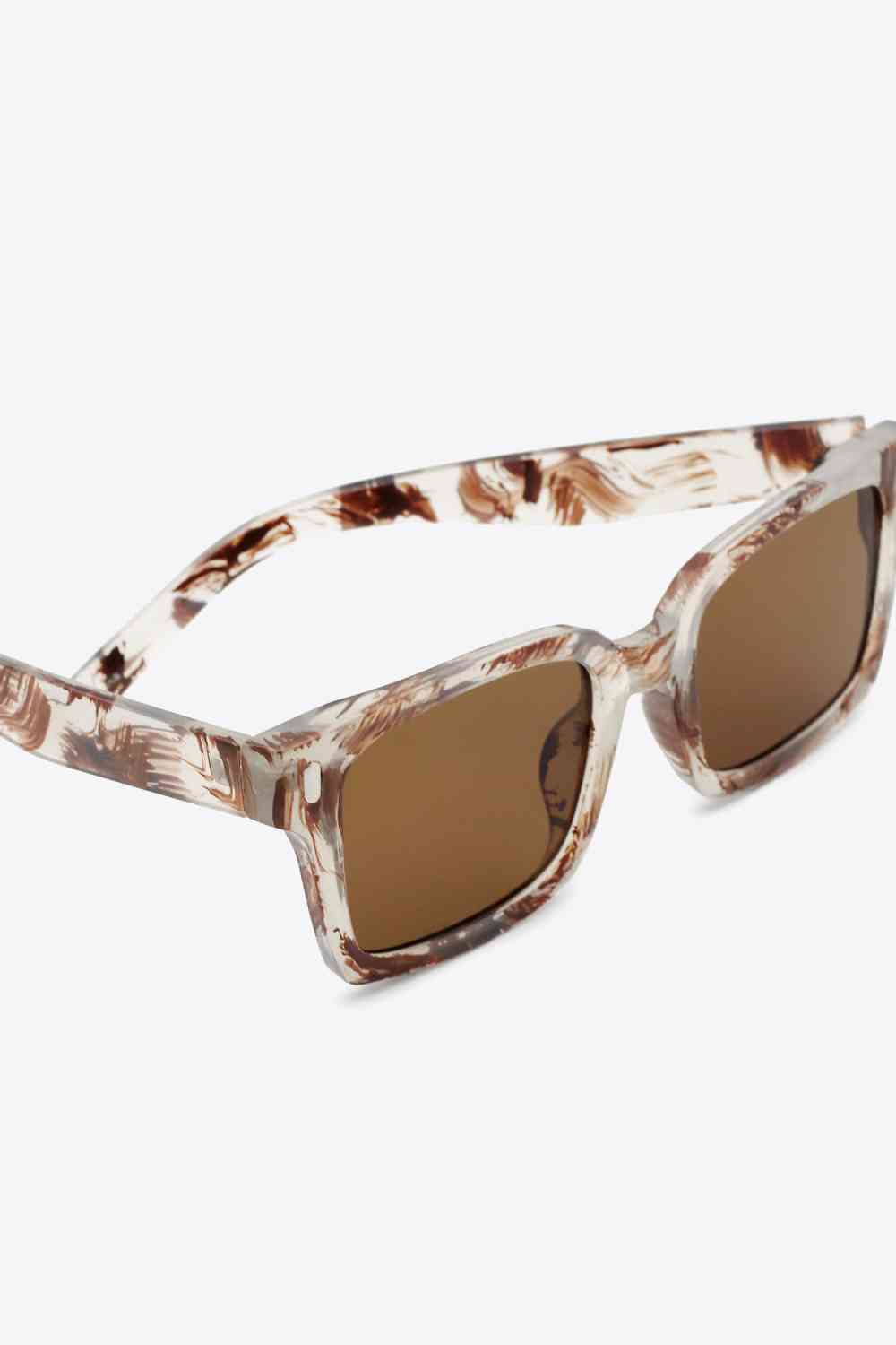 Daria Don Square Shades