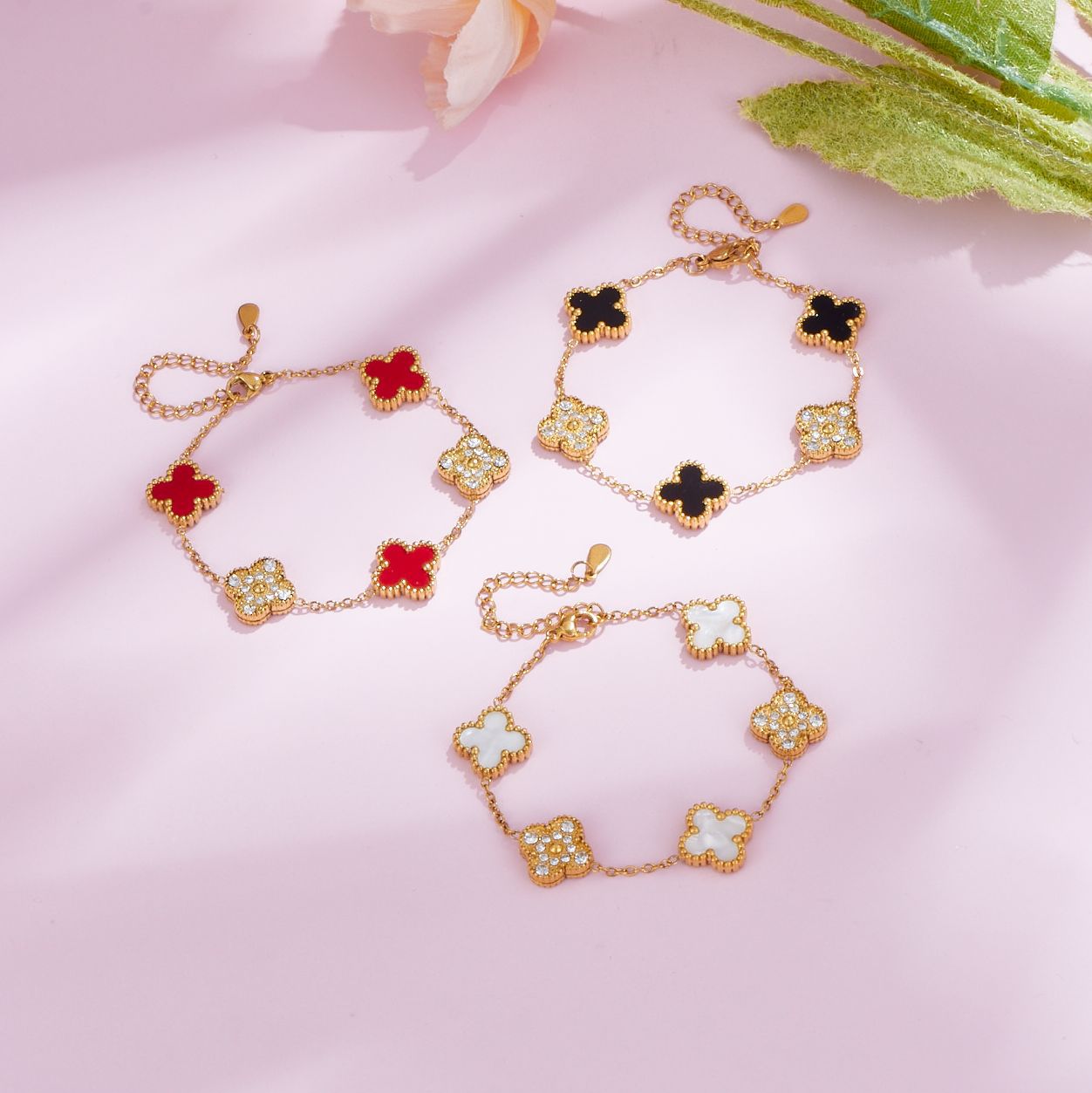 Popular Double Sided Fritillaria Lucky Four Leaf Bracelet